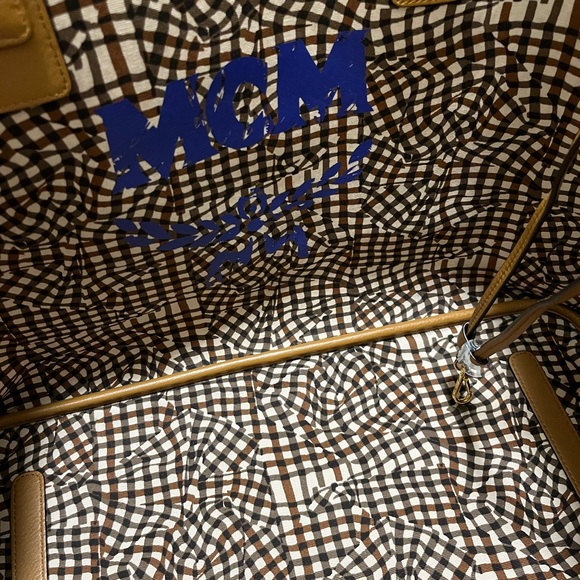 MCM LIZ TOTE Large - Picture 7 of 9
